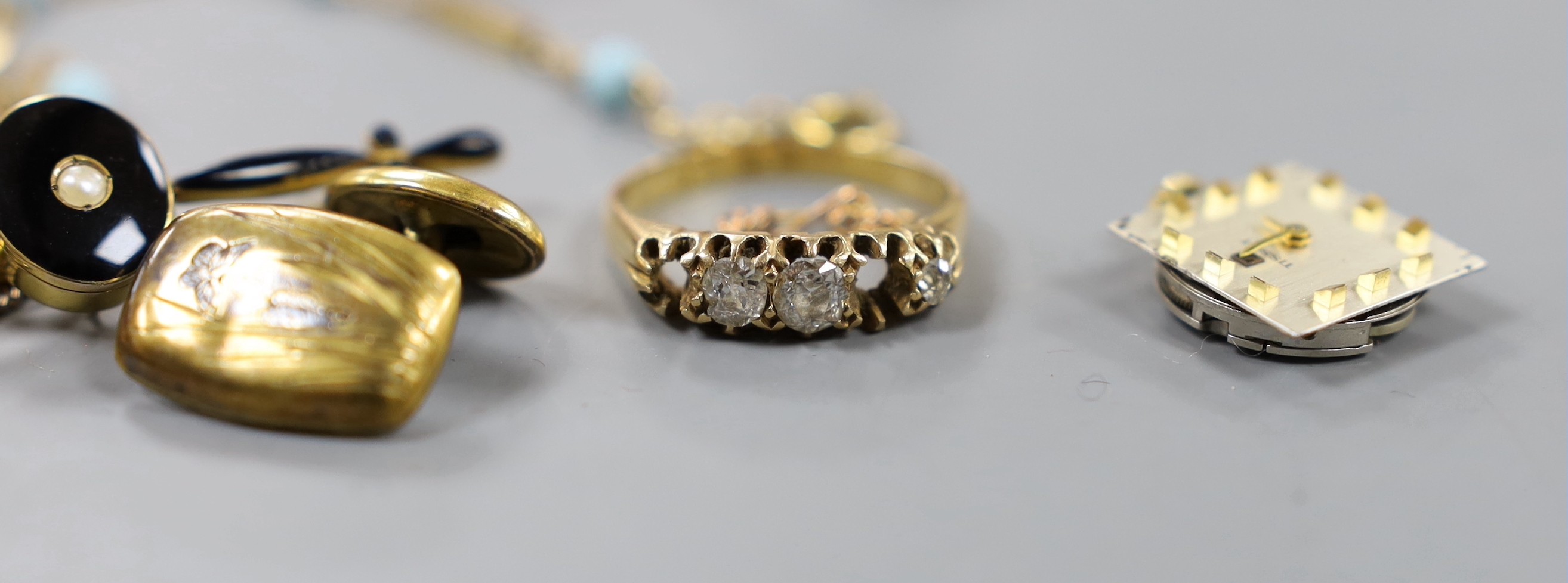 Sundry jewellery including a George V 18ct gold and five stone diamond ring(two stones missing), a 9ct and black onyx tie pin, etc.